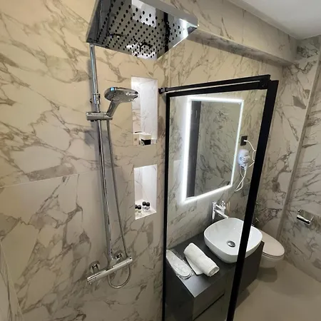 Beautiful With A Magical View Apartment *