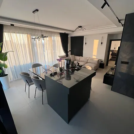 Beautiful With A Magical View Apartment Skopje